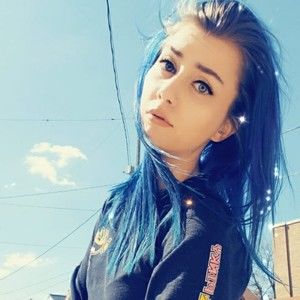 Meet your Posher, Zoe